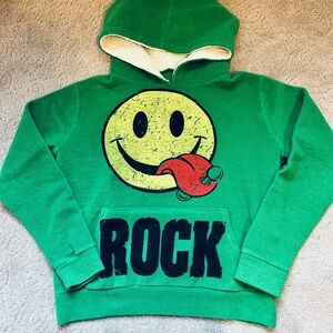 Cozy vintage Green Hoodie with Smiley Face Design